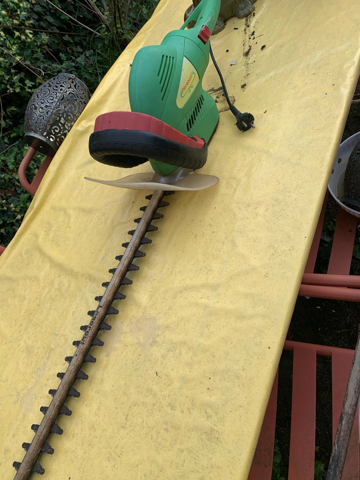 Elektrische heggenschaar - Florabest, Tuin en Terras, Heggenscharen, Ophalen of Verzenden, Gebruikt, Elektrisch