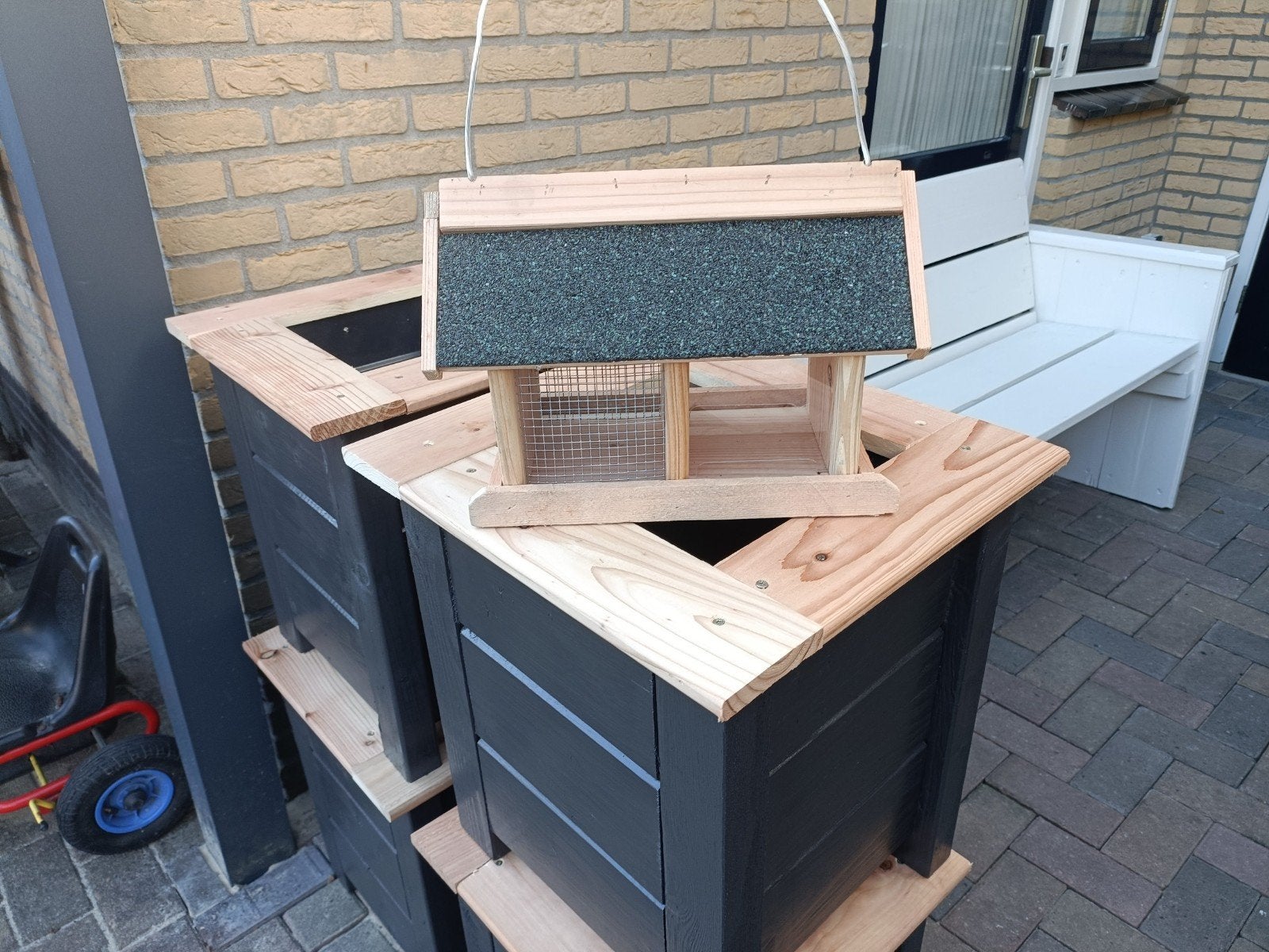Nieuw houten vogel voederhuisje, Ophalen of Verzenden, Nieuw