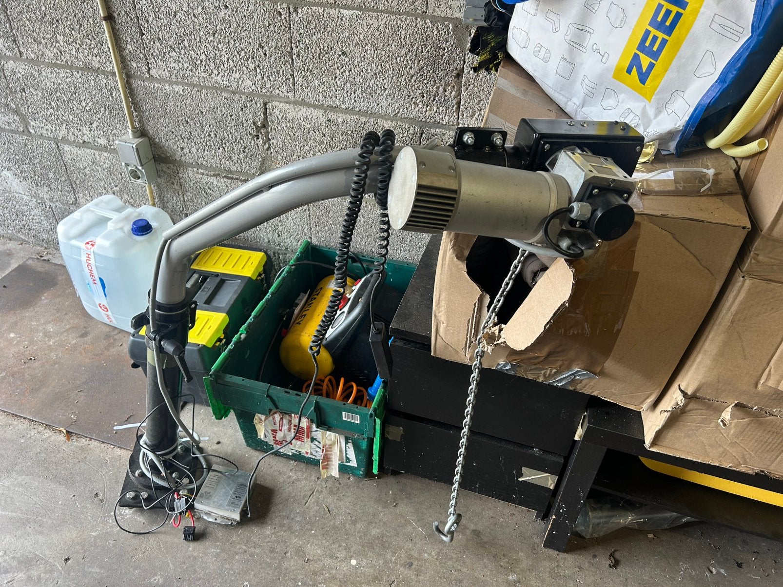 12 volt takel 250 kg, Ophalen of Verzenden, Zo goed als nieuw