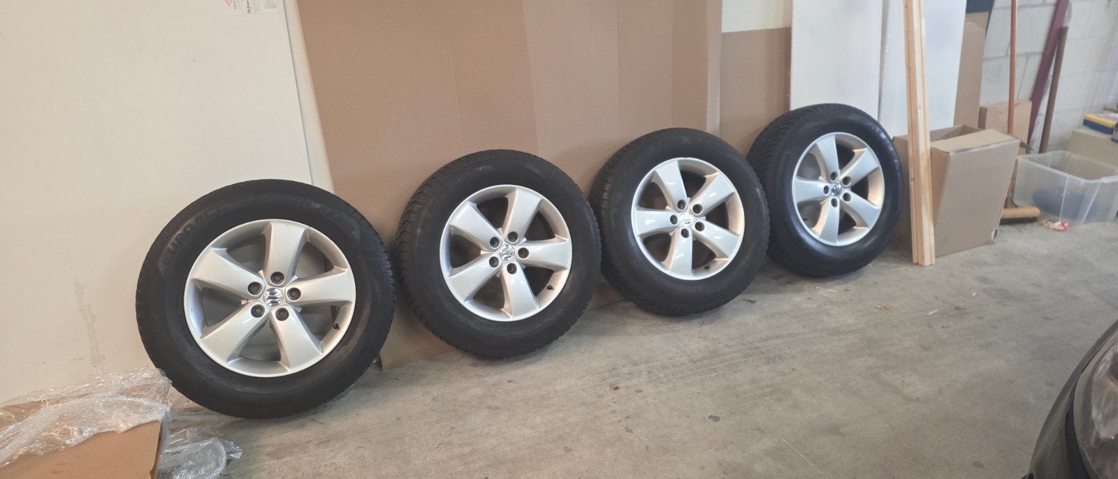 Originele Suzuki Grand Vitara velgen met All Season banden, Ophalen, Gebruikt, Banden en Velgen, 17 inch