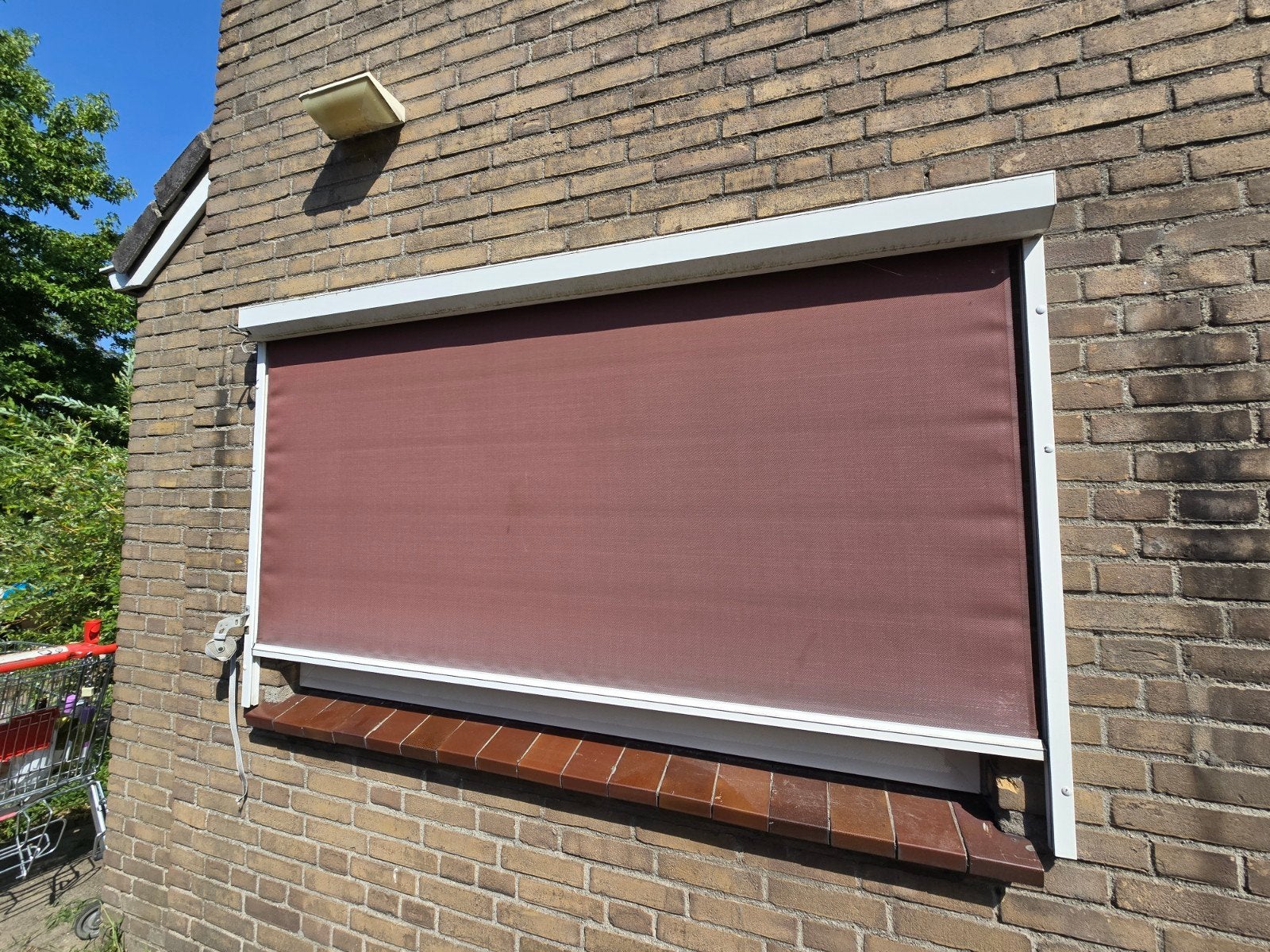 Gebruikt screen, rood, 195cm breed, handbediend, Ophalen, Gebruikt