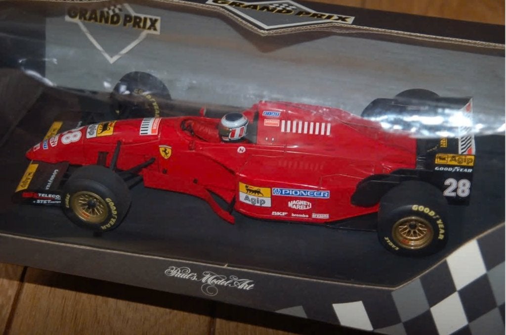 1:18 FERRARI F1 412 T2 BERGER Minichamps in box WRH, Verzenden, Zo goed als nieuw, Auto, MiniChamps
