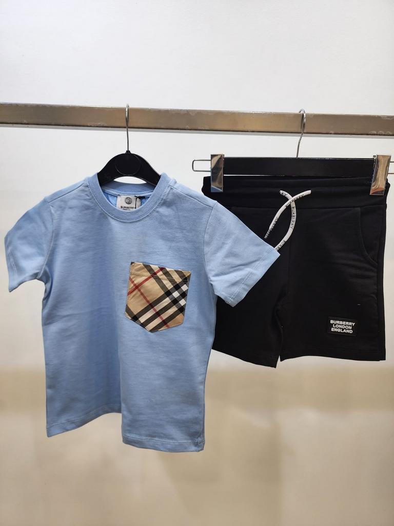 Partij kinderen zomer pakken burberry shirts korte broekjes, Kleding | Heren, Ophalen of Verzenden, Nieuw, Overige maten