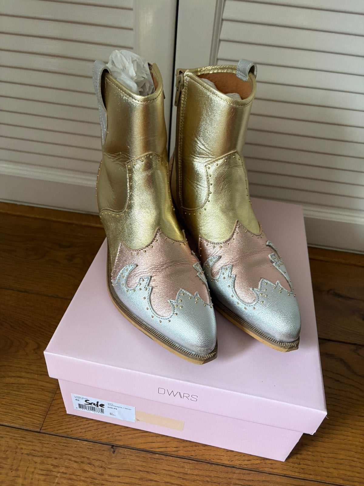 Dwars champagne/silver enkellaarsjes maat 40 zgan, Beige, Lage of Enkellaarzen, Ophalen of Verzenden, Zo goed als nieuw