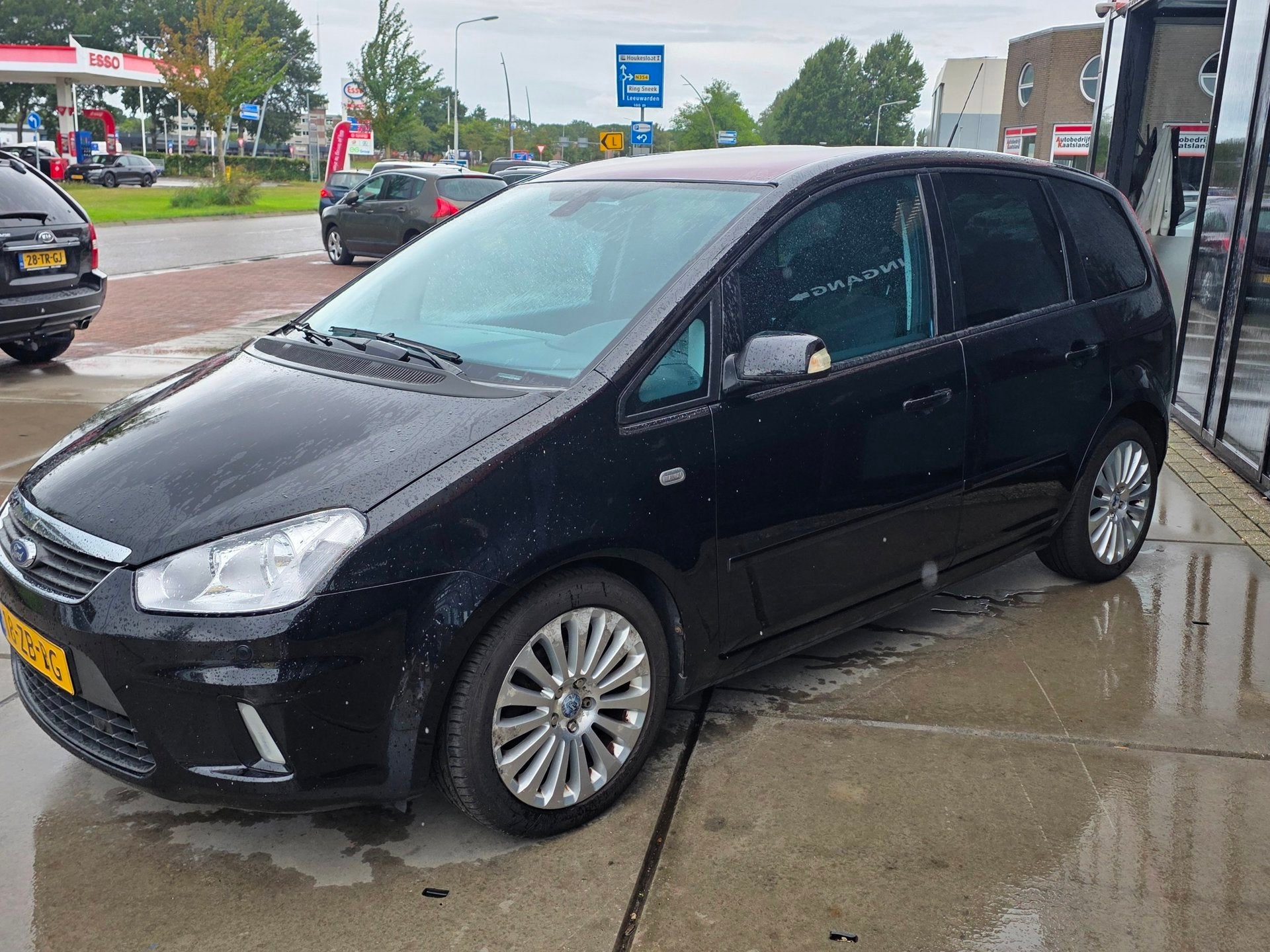 Ford C-Max 1.8-16V Titanium - Pano - Clima - Cruise -, Auto's, Voorwielaandrijving, 125 pk, Gebruikt, Zwart