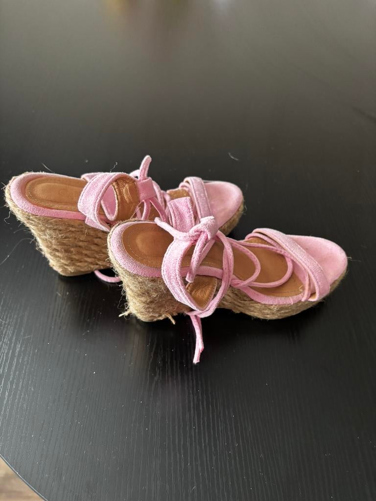 Lichtroze sleehakken met touwtjes, Ophalen of Verzenden, Zo goed als nieuw, Schoenen met hoge hakken, Roze