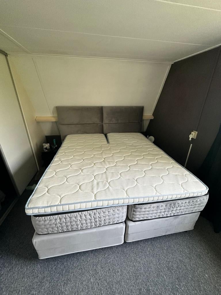 Topper 1 mnd oud,  swiss sense gazelle breeze 1 180x210, Ophalen, 210 cm, Tweepersoons, Zo goed als nieuw
