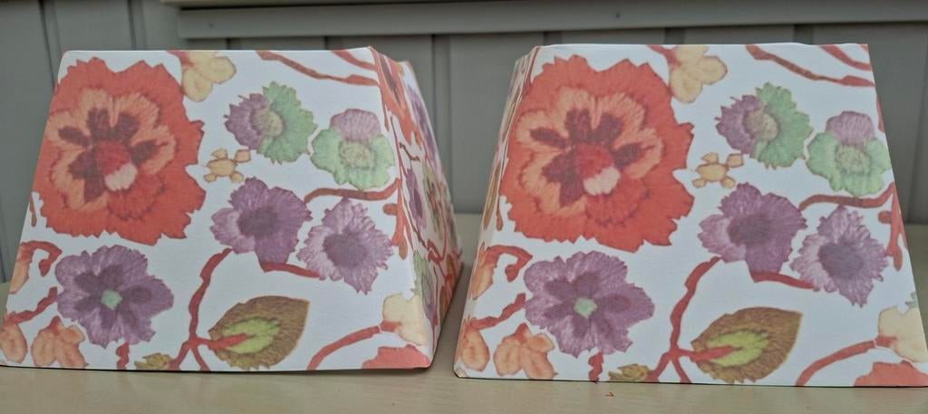Set van 2 bloemen lampenkappen - Vierkant, Huis en Inrichting, Lampen | Lampenkappen, Ophalen, Bloemen, Klassiek, Sfeervol, Vierkant