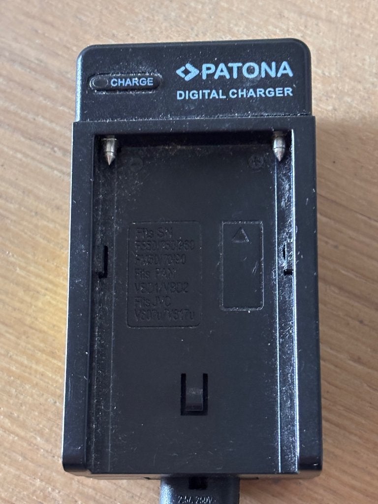 Patona Travel Charger 1804, Audio, Tv en Foto, Gebruikt, Acculader, Sony, PATONA