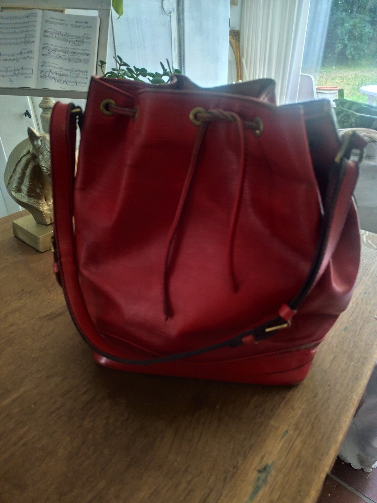 Louis Vuitton Sac Noé Epi Grande - Rode Vintage Schoudertas, Ophalen of Verzenden, Gebruikt, Rood, Schoudertasje