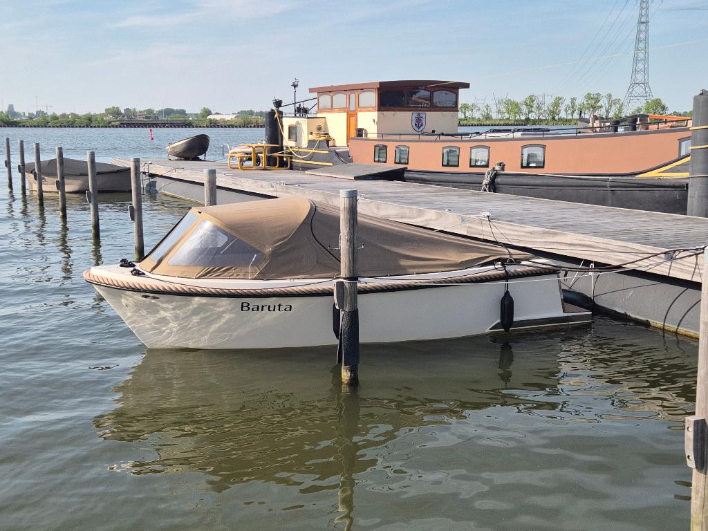 Te koop ligplaats en Lago Amore 595 bij Sluishuis A'dam, Herfst, Buiten