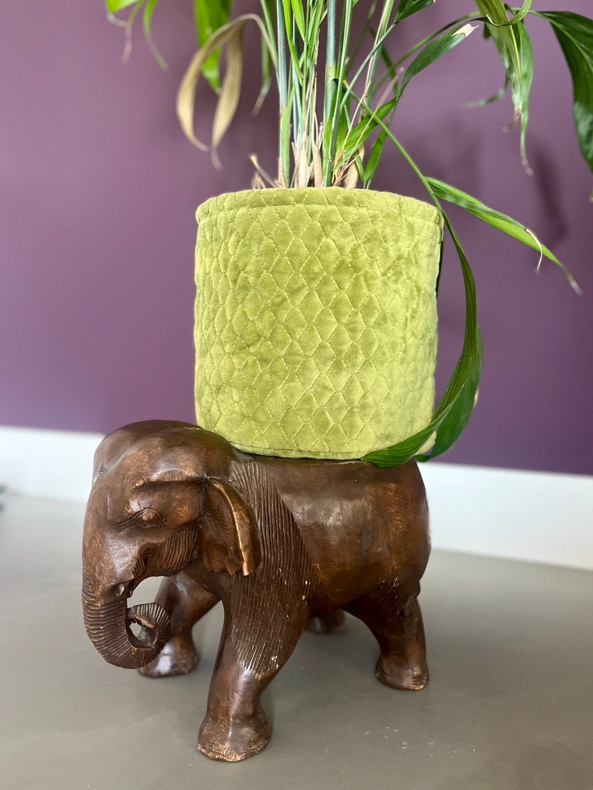 Vintage houten olifant - sidetable/ plantenstandaard, Ophalen of Verzenden, Zo goed als nieuw, Vintage