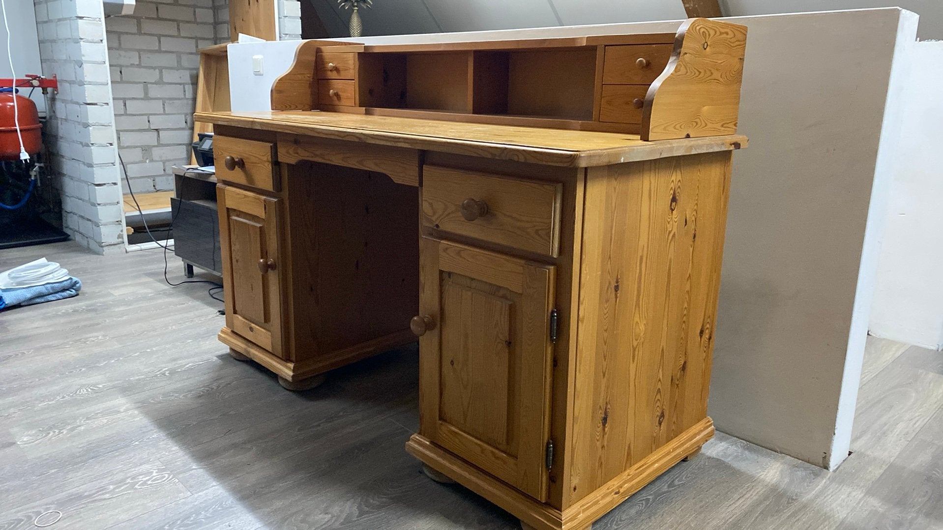 Grenen secretaire, Ophalen