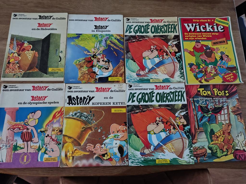 Diverse strips Asterix, Wickie en Tom Poes, Meerdere comics, Ophalen of Verzenden, Gelezen, Europa