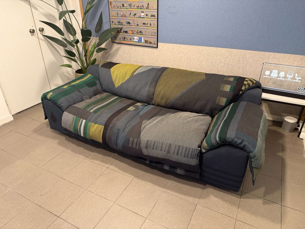 Vitra | Hella Jongerius | Vlinder Sofa | Donkere Groentinten, Vitra, Vitra Artifort Cassina Fritz Hansen Eames Gispen Pastoe Hay