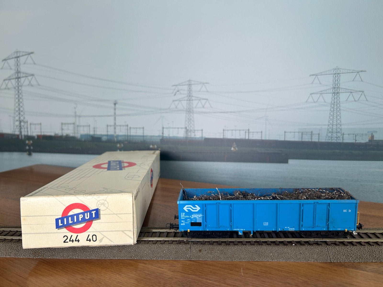 Lilliput NS Wagon 244 40 - Zo goed als nieuw, Hobby en Vrije tijd, Modeltreinen | H0, Wagon, Ophalen of Verzenden, Liliput, NS