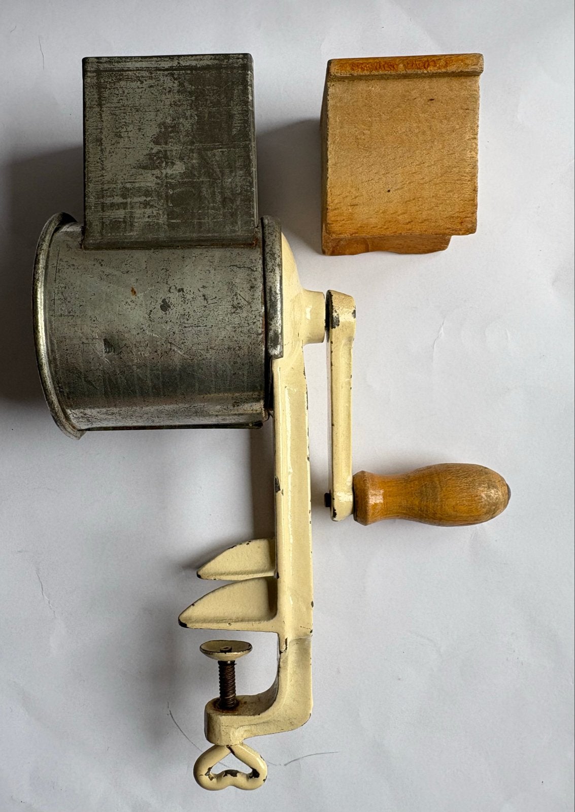 Vintage Kaasrasp / Notenmolen - Made in Germany, Ophalen of Verzenden