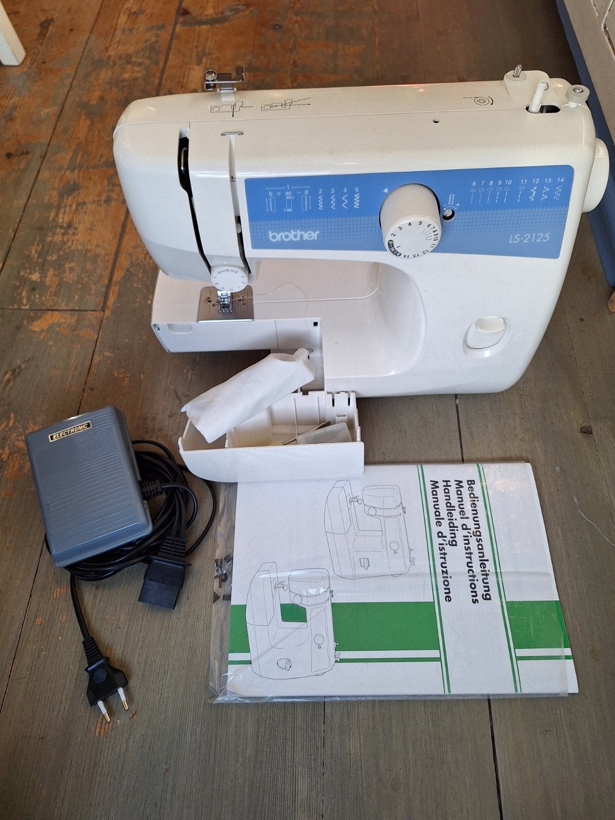 Brother LS-2125 Naaimachine - Zo goed als nieuw, Ophalen, Zo goed als nieuw, Naaimachine, Brother