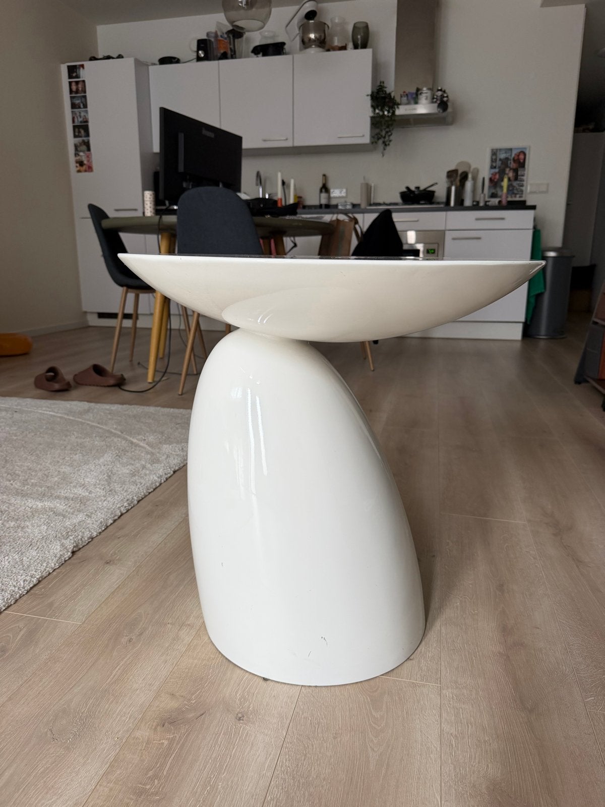 Eero Aarnio Parabel Salontafel - 60 cm hoog, Ophalen, 50 – 75, Kunststof, Gebruikt