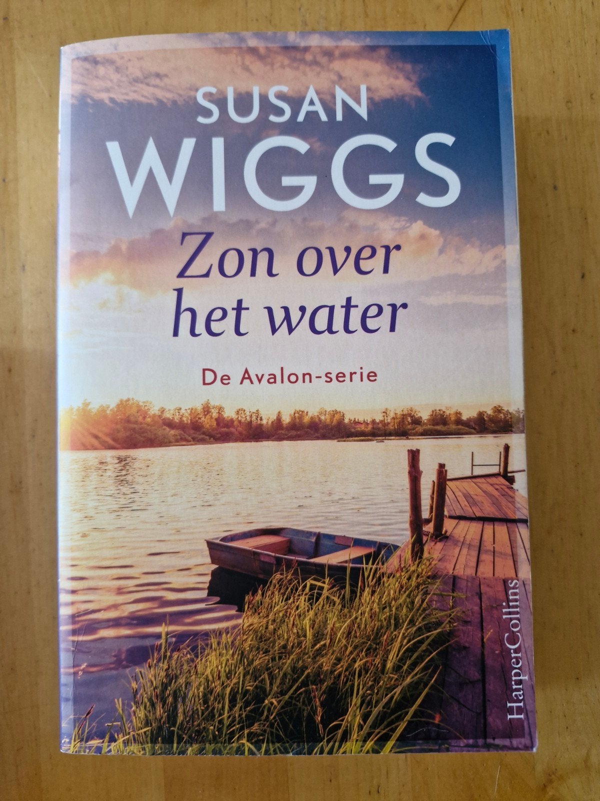 Zon over het water - Susan Wiggs (Gelezen), Ophalen of Verzenden, Gelezen, Susan Wiggs