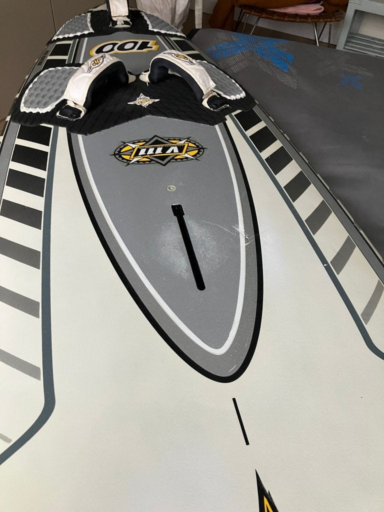 JP Freestyle surfboard 100L, Watersport en Boten, Windsurfen, Ophalen, Met voetbanden, Gebruikt, Minder dan 250 cm