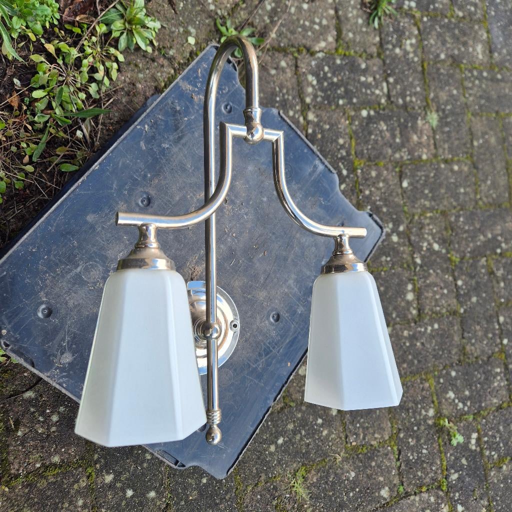 2 prachtige art deco (badkamer) lampen 37cm hoog 26 breed, Ophalen of Verzenden, Zo goed als nieuw