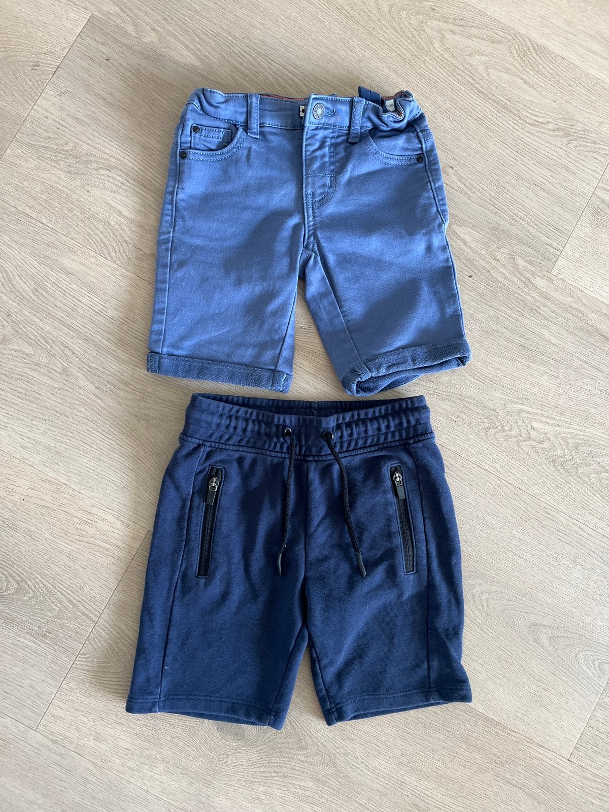 2x korte broek maat 110/116 - Hema (zgan), Kinderen en Baby's, Kinderkleding | Maat 110, Ophalen of Verzenden, Zo goed als nieuw