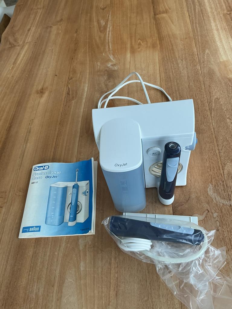 Oral-B Professional Care OxyJet Monddouche MD17, Ophalen of Verzenden, Gebruikt, Mondverzorging