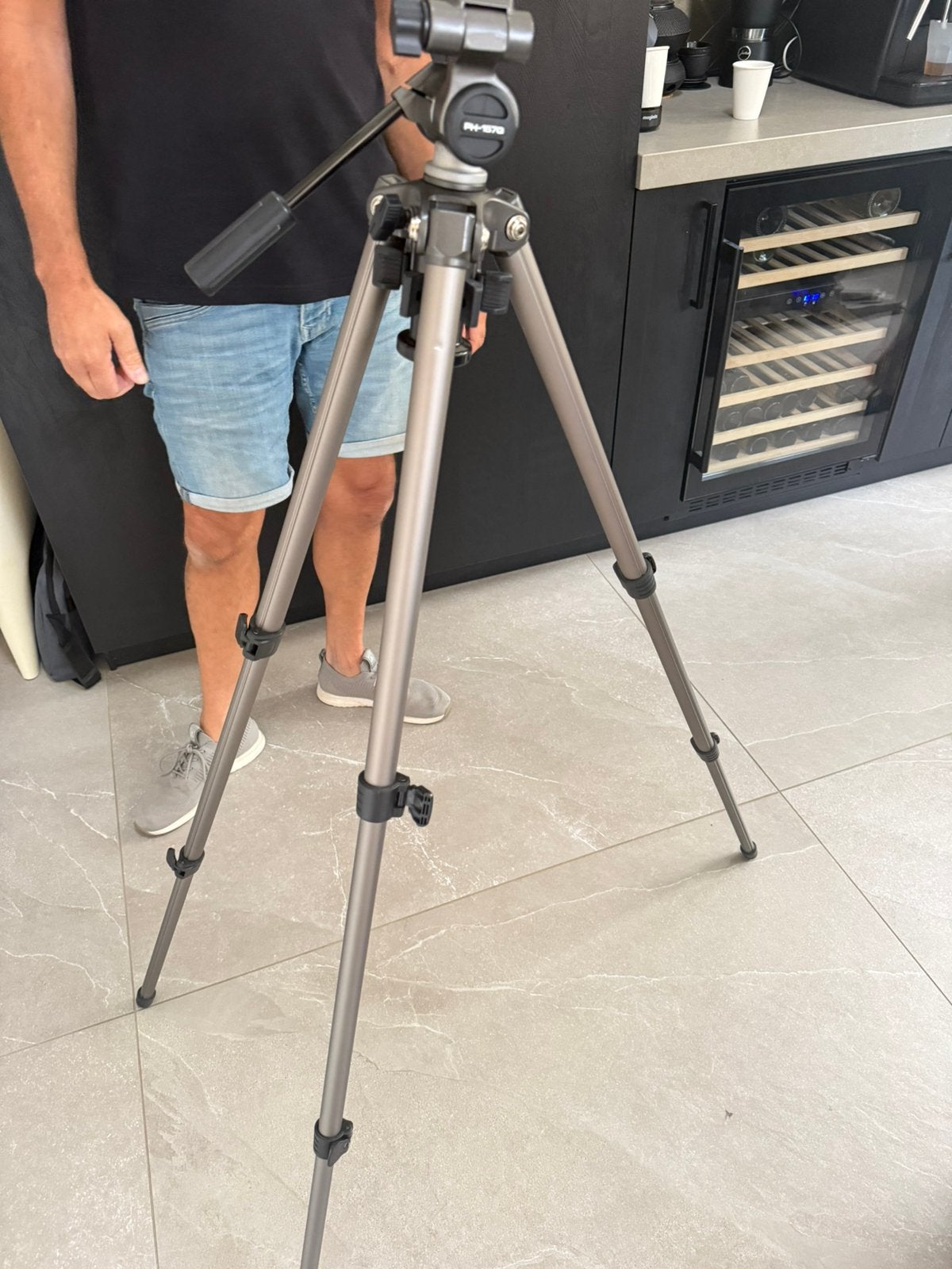 Velbon camerastatief, Ophalen, Zo goed als nieuw, Driepoot, Velbon