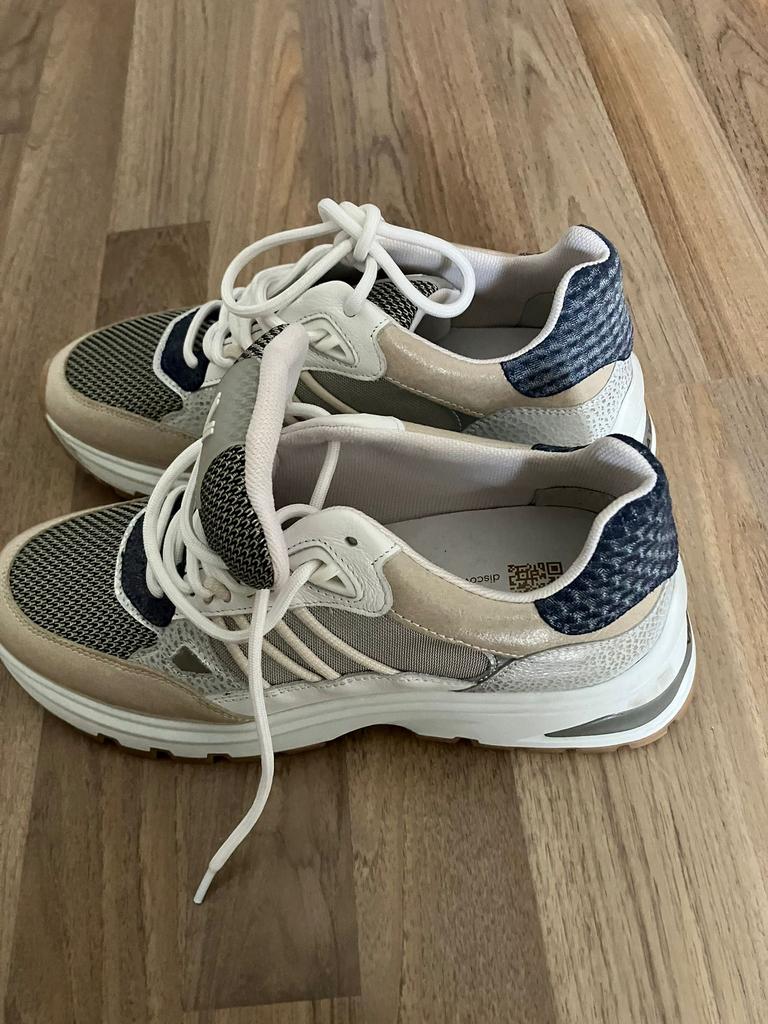 Mooie gympies, Ophalen of Verzenden, Zo goed als nieuw, Sneakers of Gympen