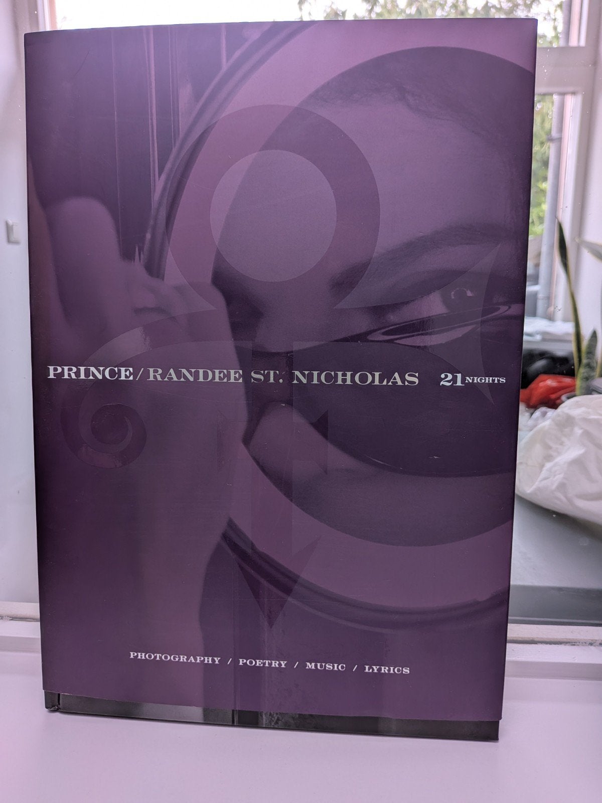 Prince. Uniek boek incl. Indigo Nights live CD, Ophalen, Fotografie algemeen, Zo goed als nieuw, Randee ST. Nicholas