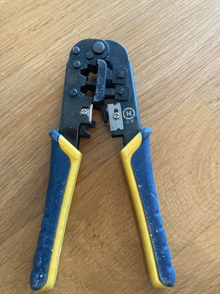 RJ45 Krimptang Netwerkkabel Tang, Ophalen of Verzenden, Zo goed als nieuw