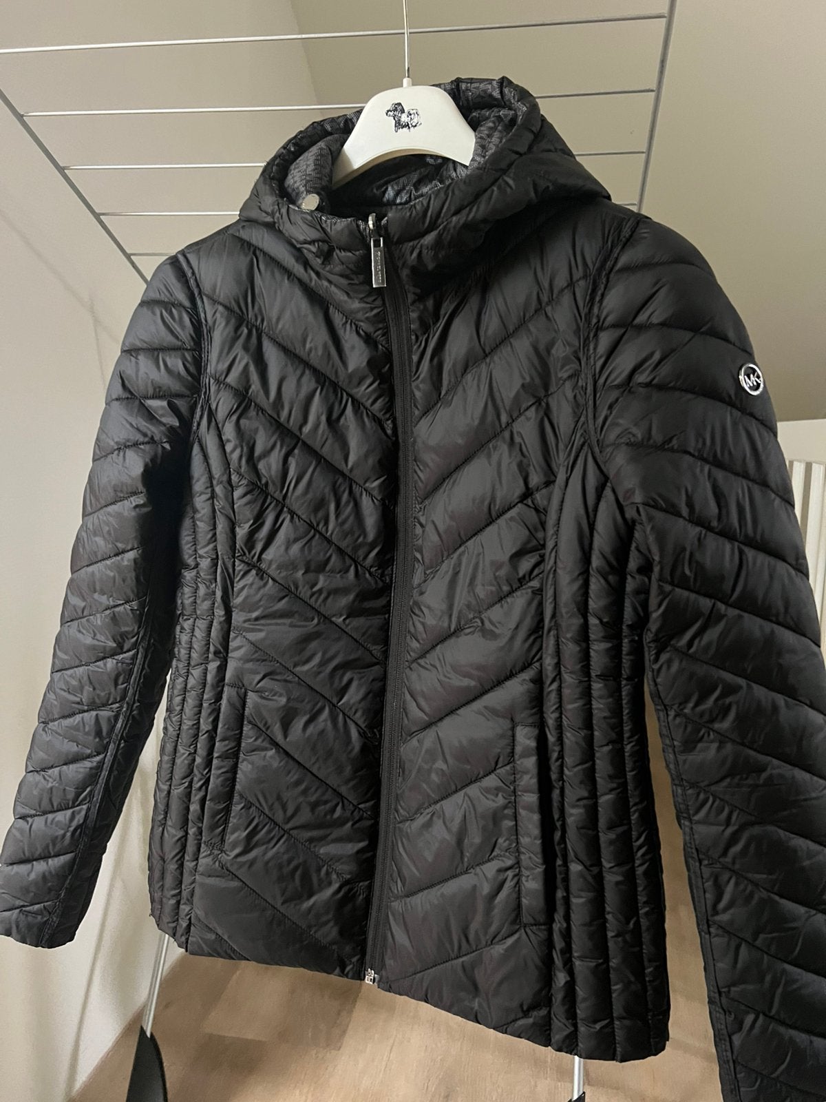MICHAEL Michael Kors REVERSIBLE LOGO maat S, Kleding | Dames, Jassen | Winter, Ophalen of Verzenden, Zo goed als nieuw, Zwart