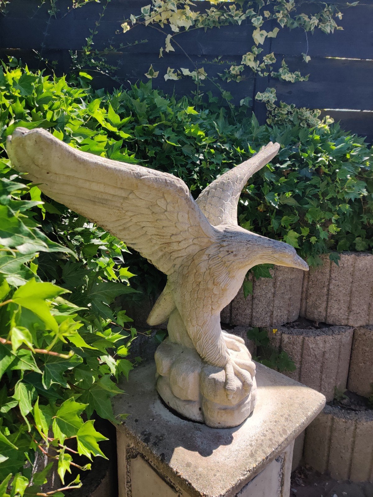 Stenen adelaarsbeeld voor tuin of terras, Tuin en Terras, Tuinbeelden, Ophalen, Gebruikt, Steen, Dierenbeeld
