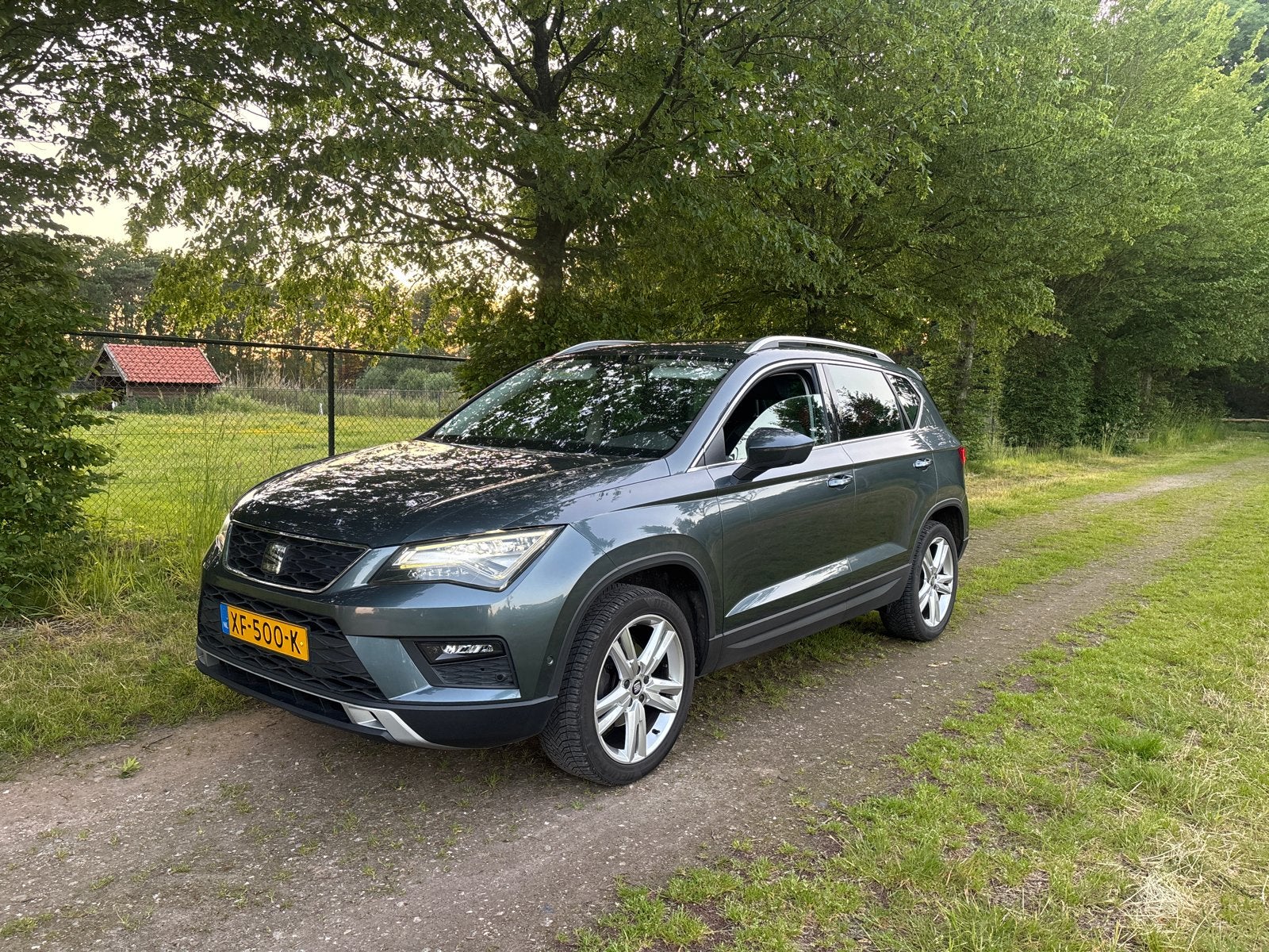 Seat Ateca 1.0 Ecotsi 116pk 2019 Grijs trekhaak, Auto's, Seat, Voorwielaandrijving, Stof, Ateca, Origineel Nederlands