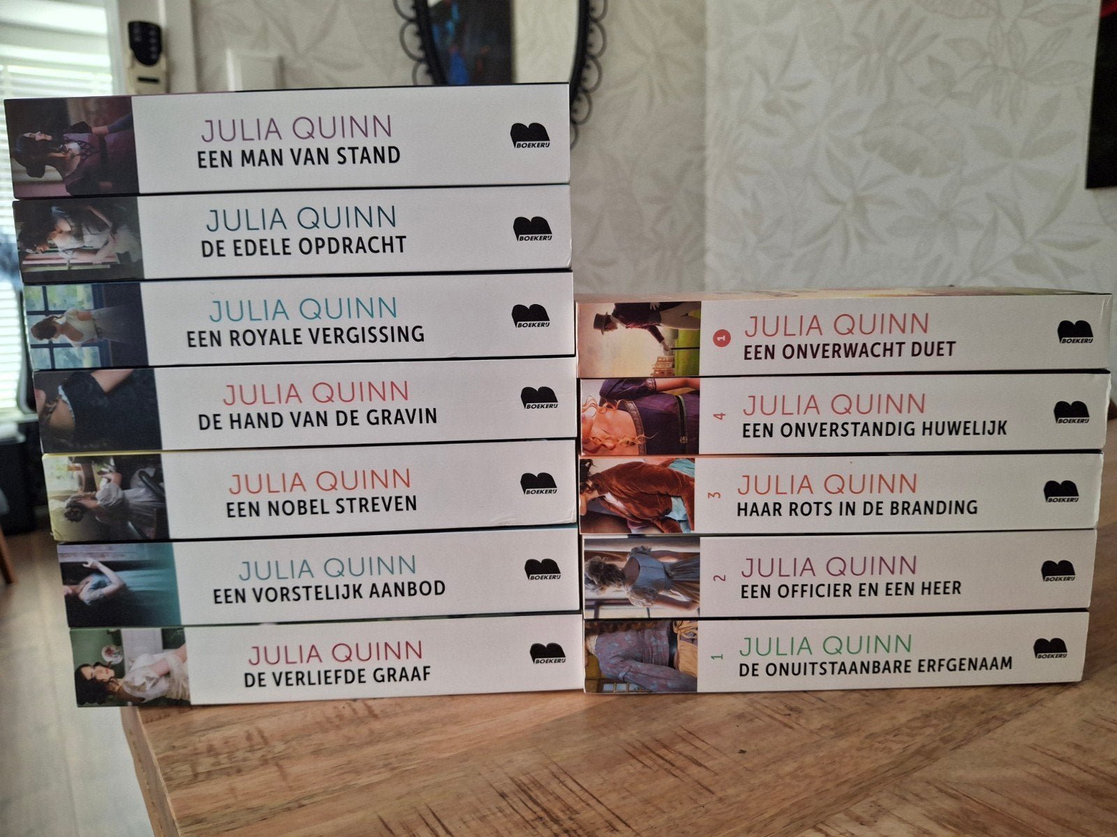 Julia Quinn, Ophalen of Verzenden, Zo goed als nieuw