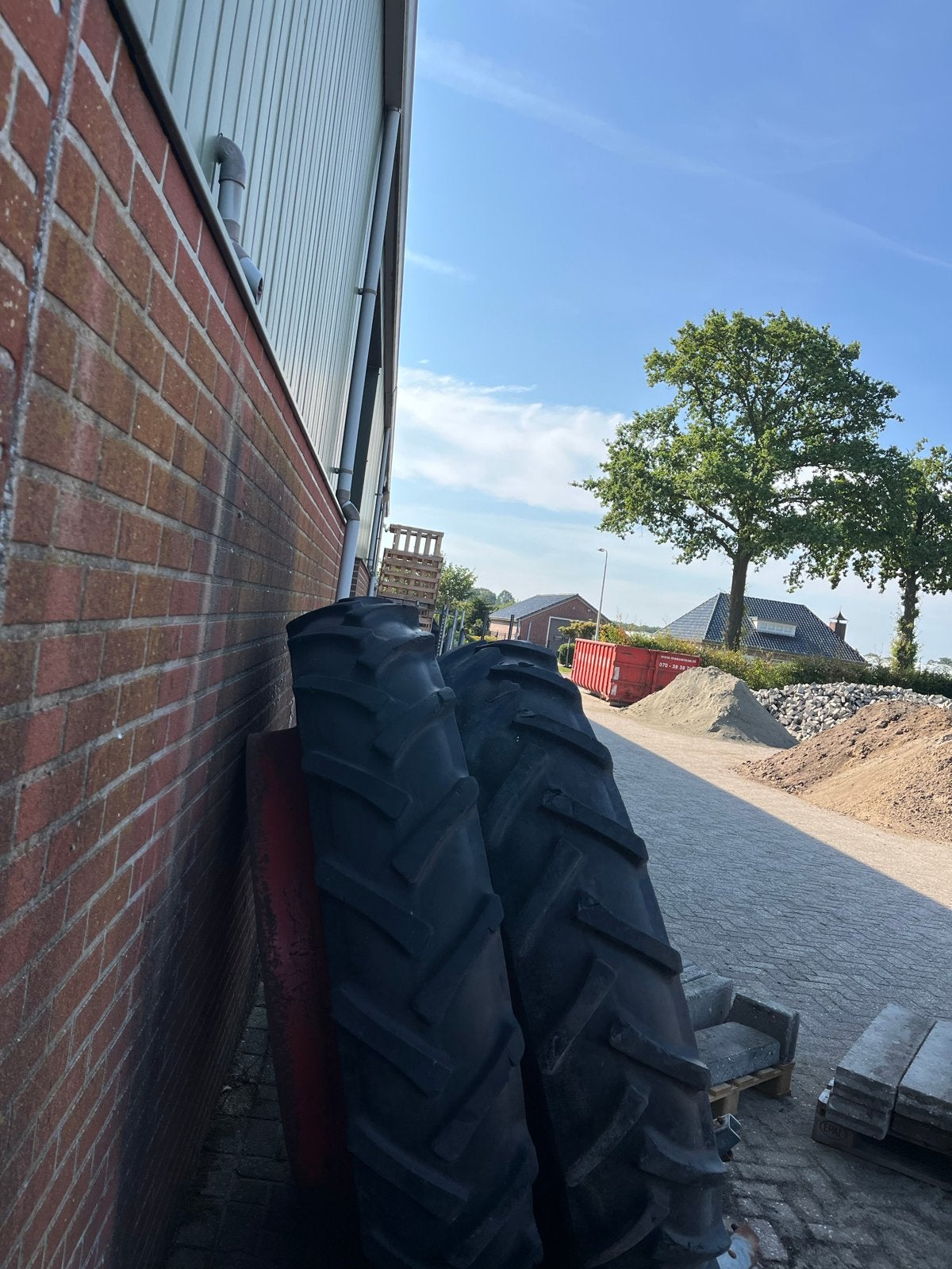13.6R48 banden met grote ZF steek verloopring naar 46 inch, Ophalen, Gebruikt
