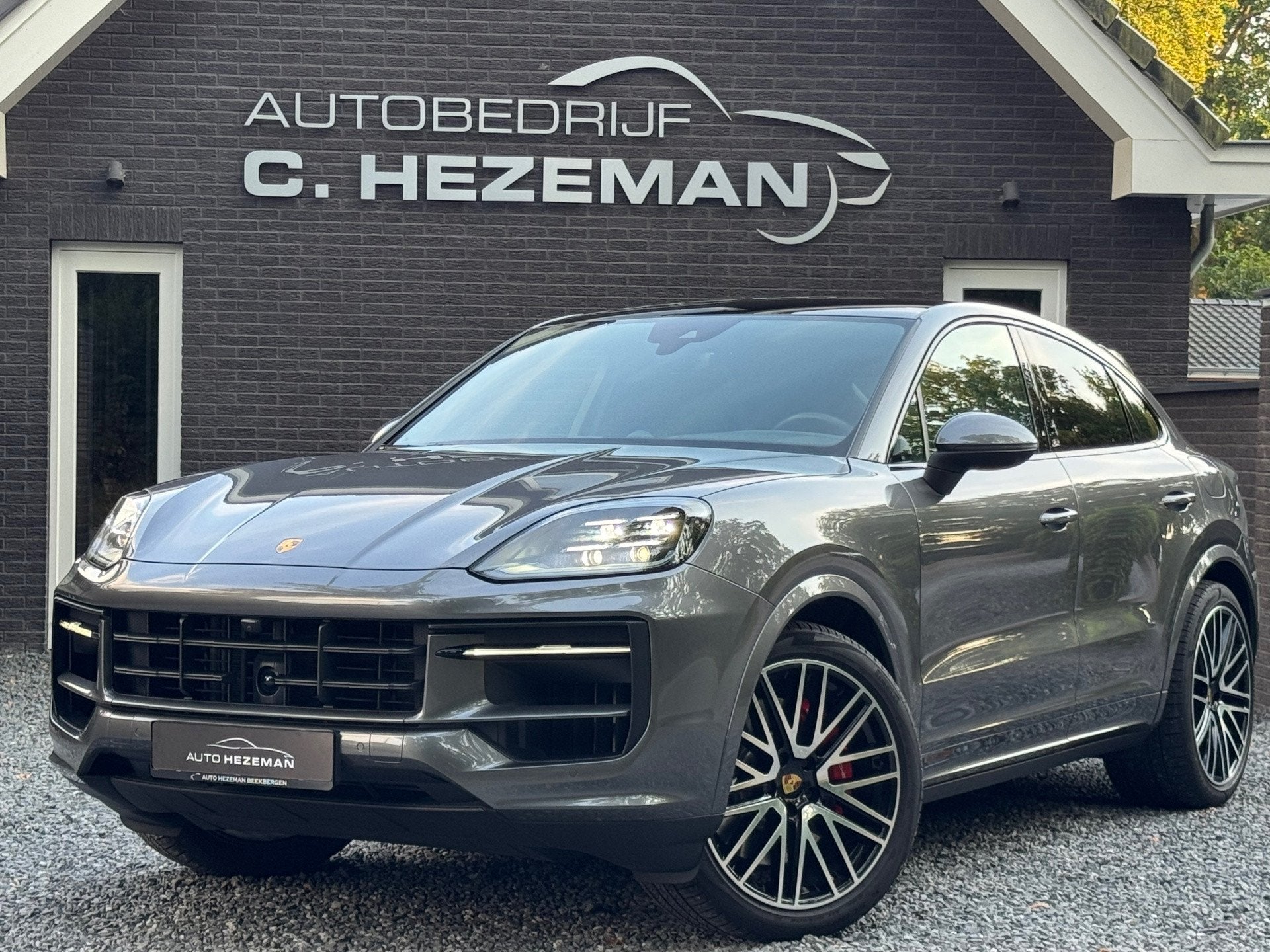 Porsche Cayenne Coupé 3.0 S E-Hybrid 520PK 1ST Owner SportD, Auto's, Porsche, Automaat, Cayenne, Gebruikt, Zwart