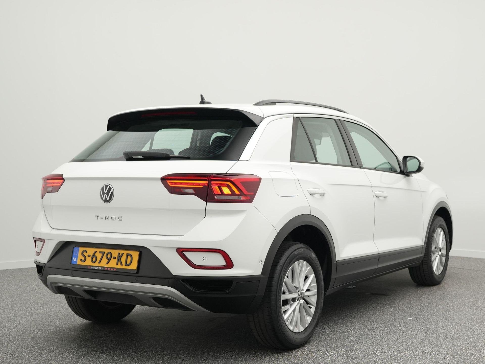 Volkswagen T-Roc 1.5 TSI 150 PK Style Automaat | LED | Adapt, Auto's, Volkswagen, 4 cilinders, 150 pk, Wit, 1253 kg