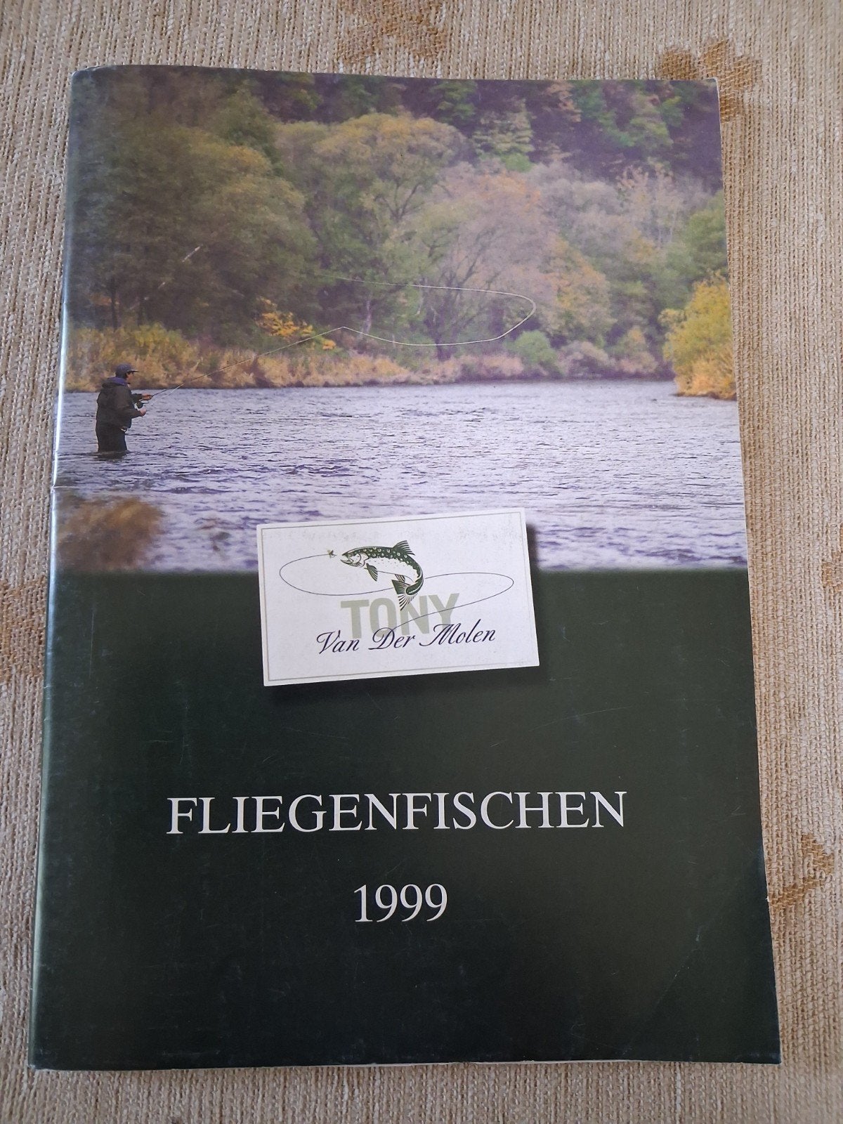 Hengelsportcatalogus Tony van der Molen 1999 Fliegenfischen, Ophalen of Verzenden, Gebruikt, Boek of Tijdschrift
