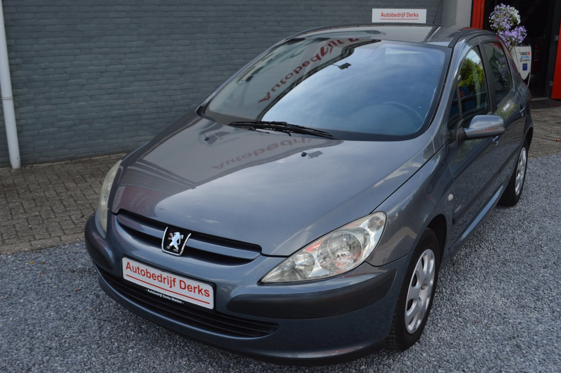 Peugeot 307 1.6-16V Navtech Airco Navi 5Drs Trekhaak Jaar AP, Voorwielaandrijving, Stof, Gebruikt, 610 kg