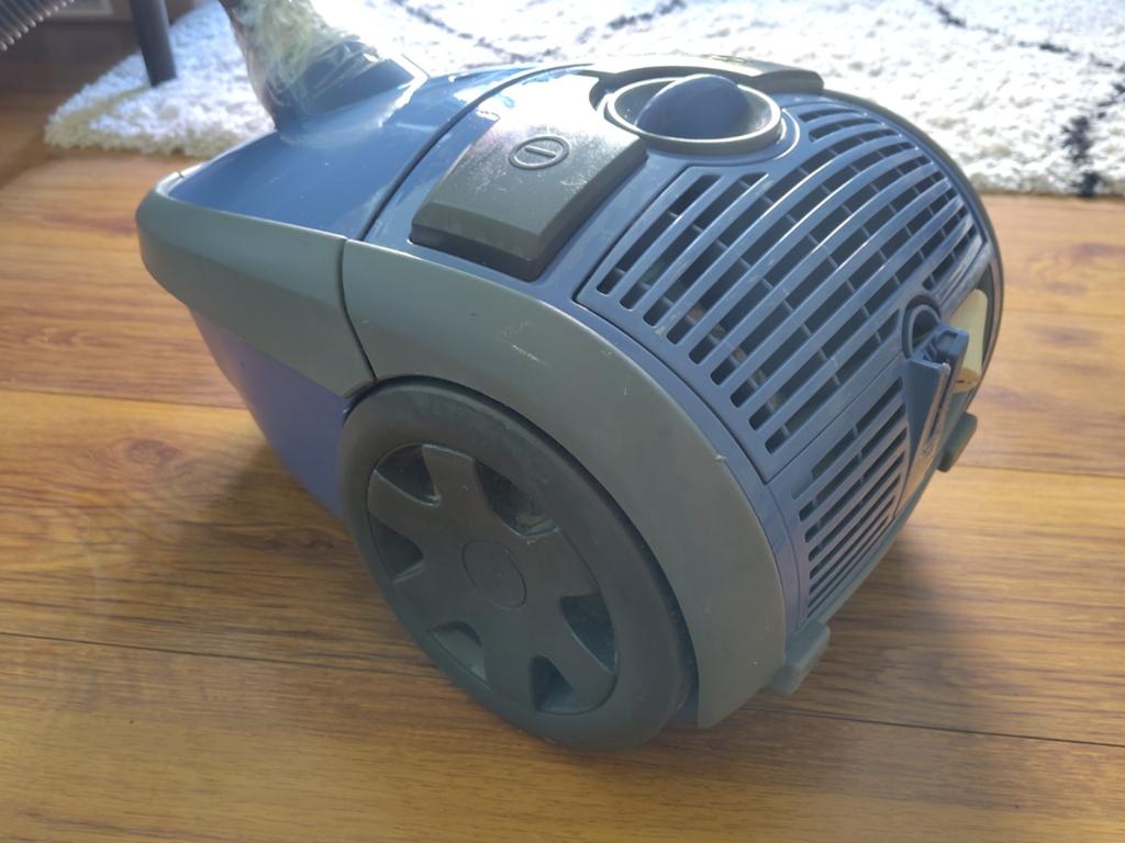 Philips FC 8610/01A Expression Stofzuiger 1800W, Witgoed en Apparatuur, Stofzuigers, Gebruikt, Philips, 1600 tot 2000 watt, Sledestofzuiger