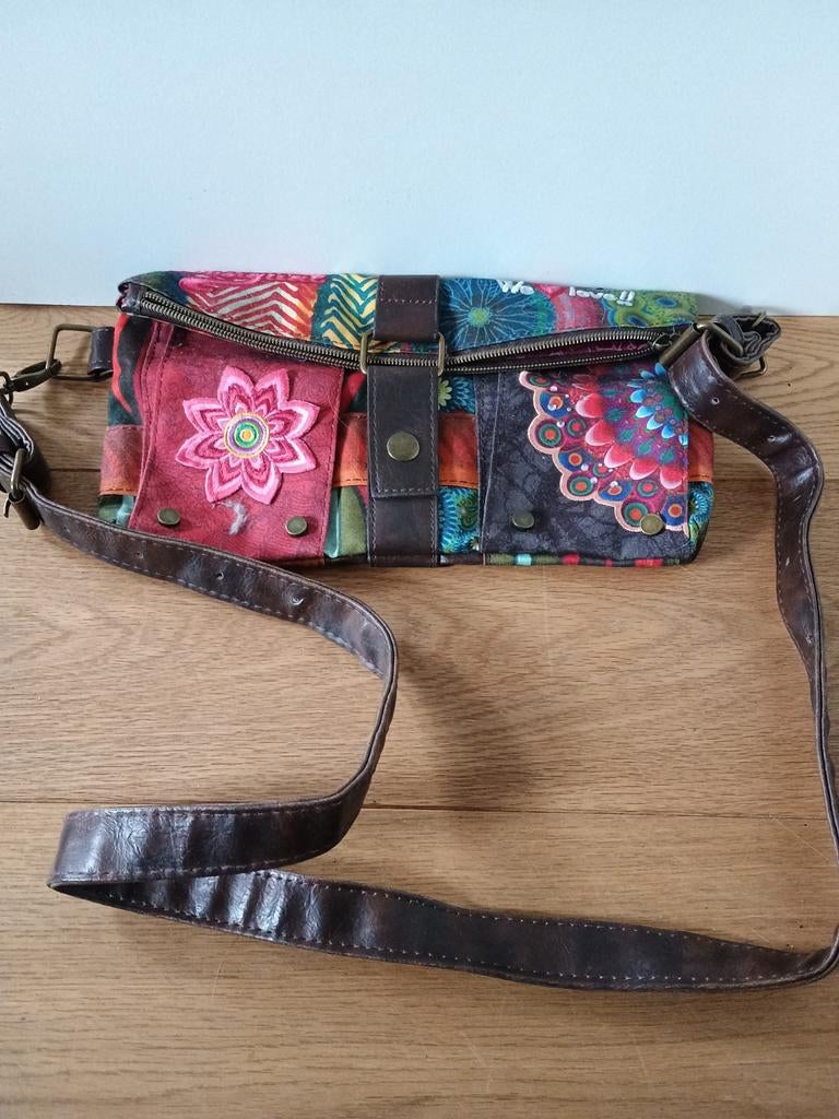 Desigual schoudertas, Ophalen of Verzenden, Zo goed als nieuw, Overige kleuren, Schoudertasje