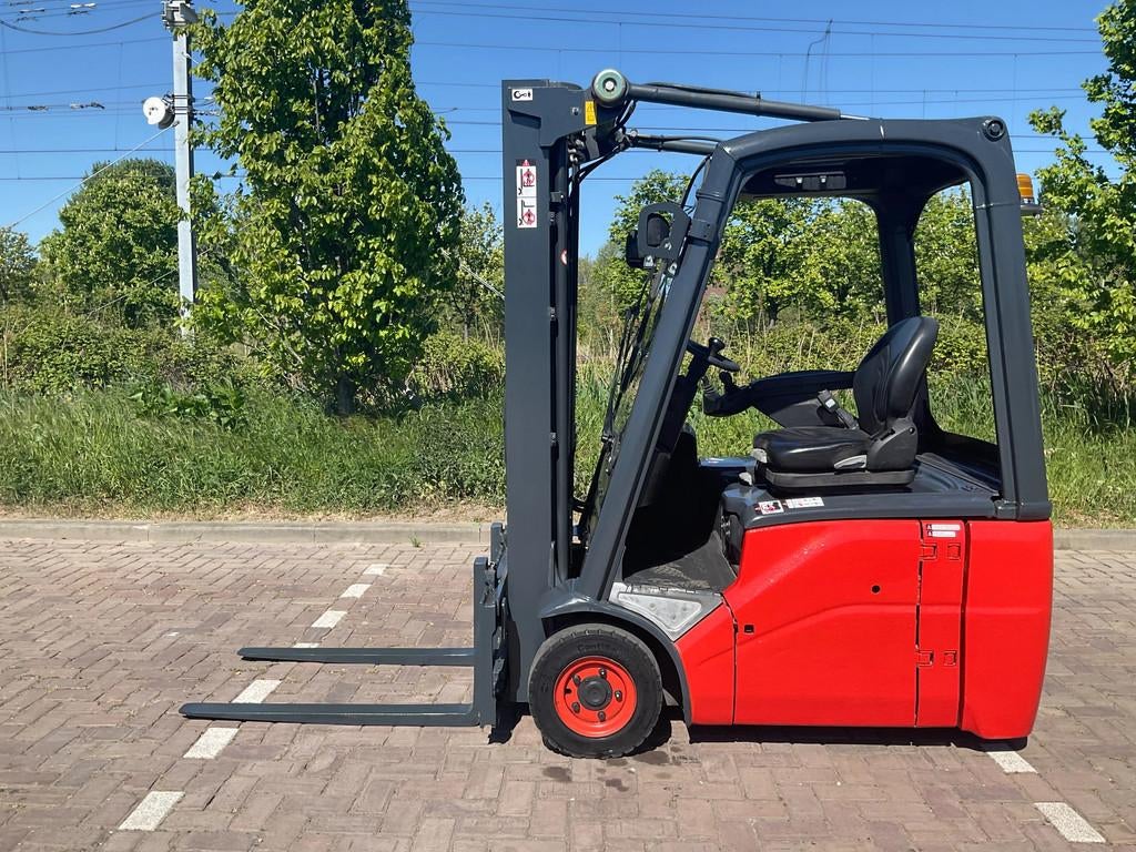 Linde E15-01 1500KG 4.60METER HEFTRUCK (bj 2011), Zakelijke goederen, Machines en Bouw | Heftrucks en Intern transport, 1000 tot 2000 kg