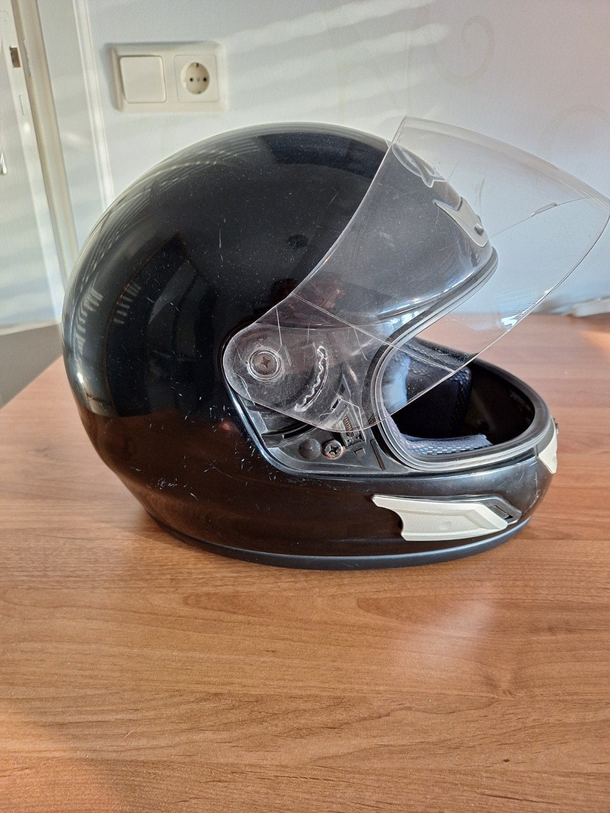Motorhelm / scooterhelm maat xl 62cm, Motoren, MT Helmets, XL, Onbekend, Integraalhelm