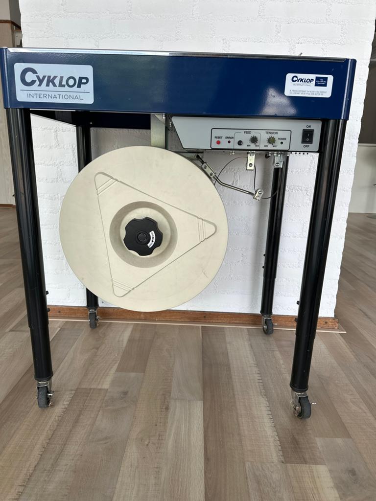 Cyklop International Omsnoeringsmachine: M PAC V, Ophalen of Verzenden
