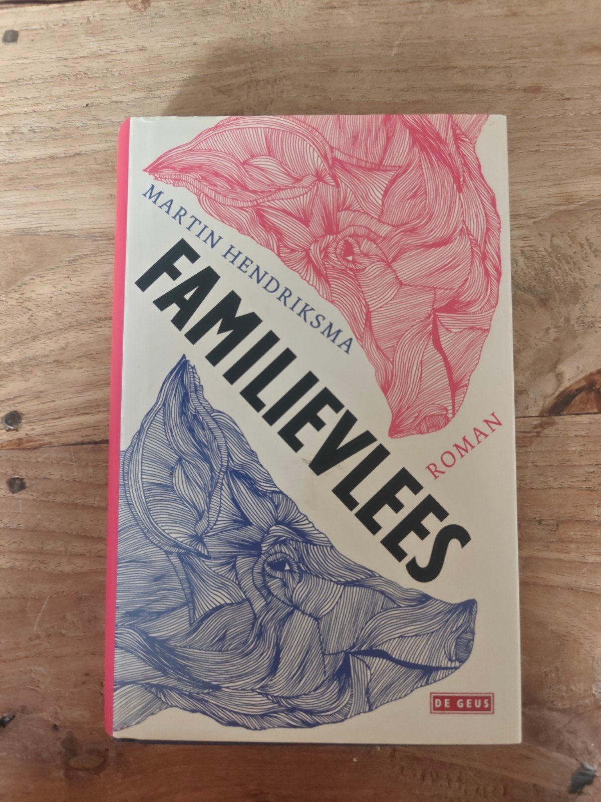 Familievlees - Martin Hendriksma (Roman), Ophalen of Verzenden, Zo goed als nieuw, Martin Hendriksma, Nederland
