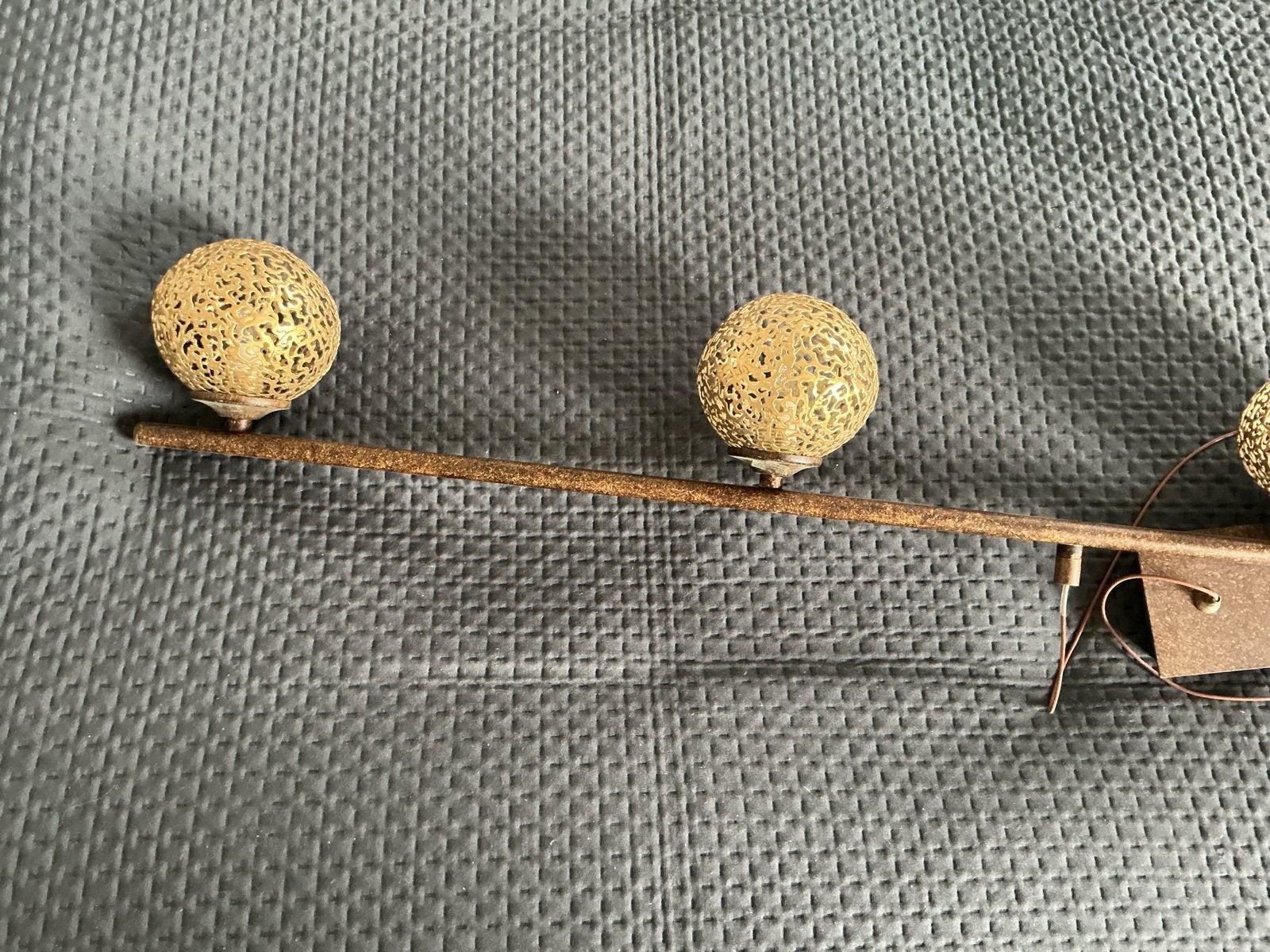 Oosterse wandlamp met 5 gouden bollen, Ophalen, Overige typen, Overige fittingen, Zo goed als nieuw