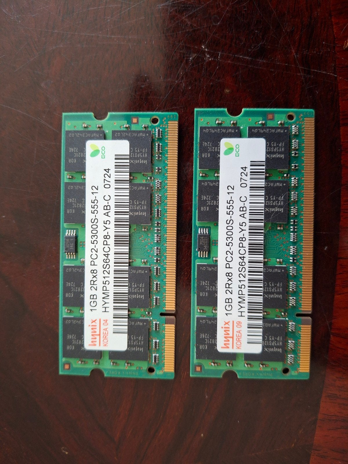 Hynix 1GB DDR2 RAM PC2-5300S Laptop Geheugen (2 stuks), Computers en Software, RAM geheugen, Ophalen, Gebruikt, DDR2, 2 GB