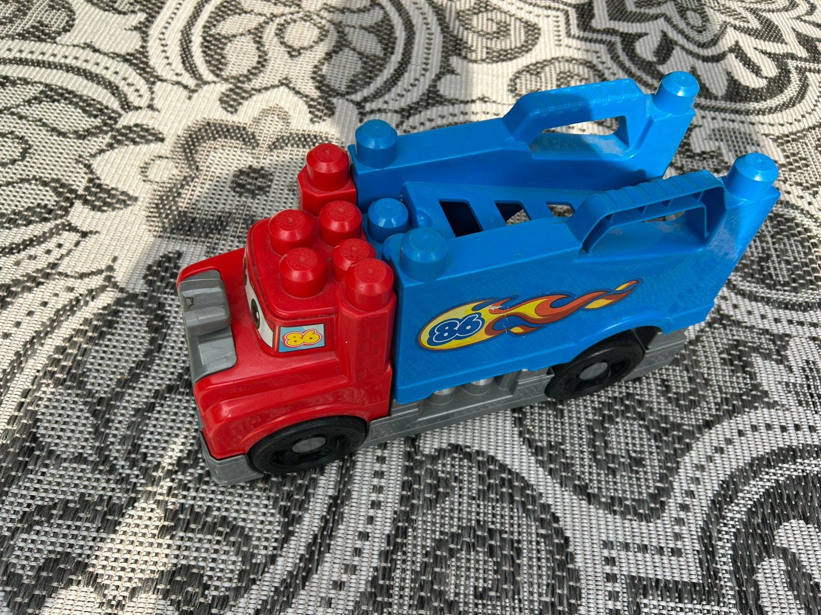 Mega Bloks Truck Racebaan met 2 extra auto’s, Zelf te bouwen, Handmatig, Ophalen, Overige merken